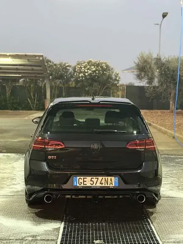 Usata VW Golf VII GTI 245 CV (180 kW) 2018 Nero Berlina