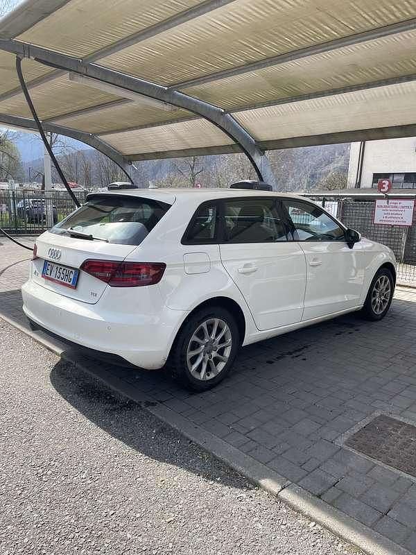 Usata Audi A3 Attraction 105 CV (77 kW) 2014 Berlina