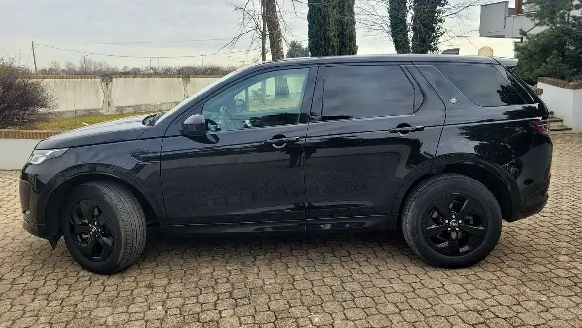 Usata Land Rover Discovery Sport R-Dynamic 163 CV (119 kW) 2023 Nero SUV