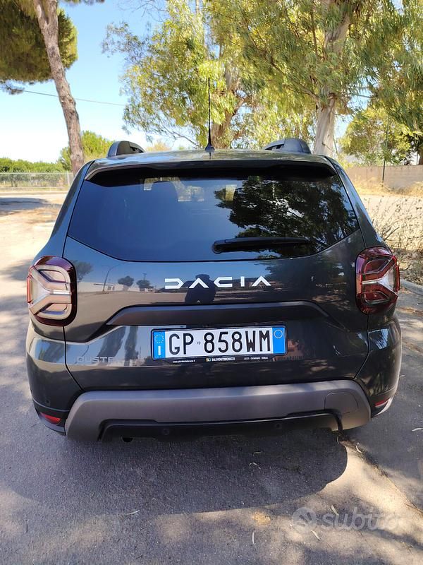 Usata Dacia Duster 91 CV (66 kW) 2023 Grigio SUV