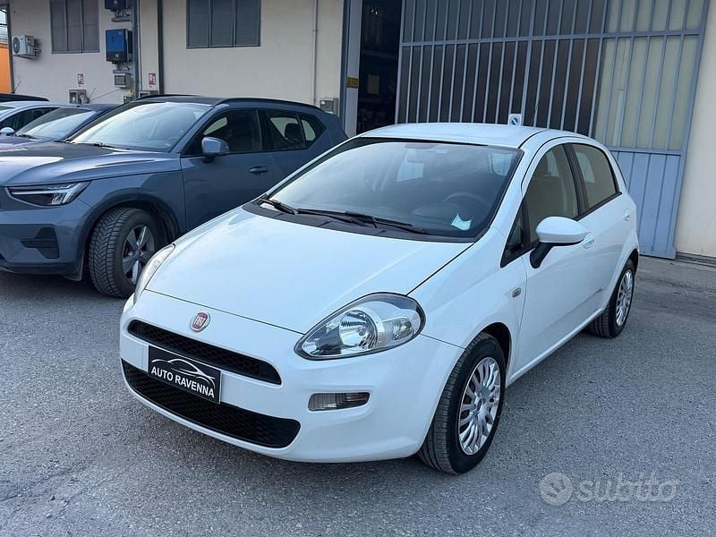 Usata Fiat Punto 75 CV (55 kW) 2014 Bianco Utilitaria
