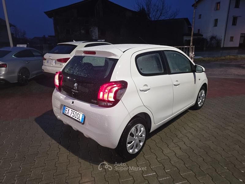 Usata Peugeot 108 Allure 69 CV (50 kW) 2014 Bianco Utilitaria