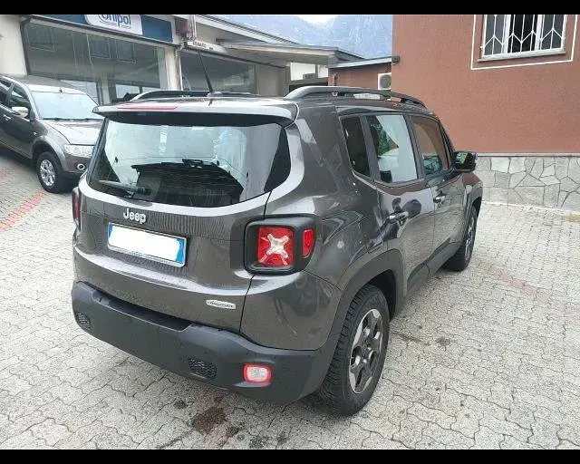 Usata Jeep Renegade Longitude 120 CV (88 kW) 2016 Grigio SUV