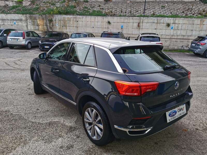 Usata VW T-Roc Style 150 CV (110 kW) 2020 Grigio SUV