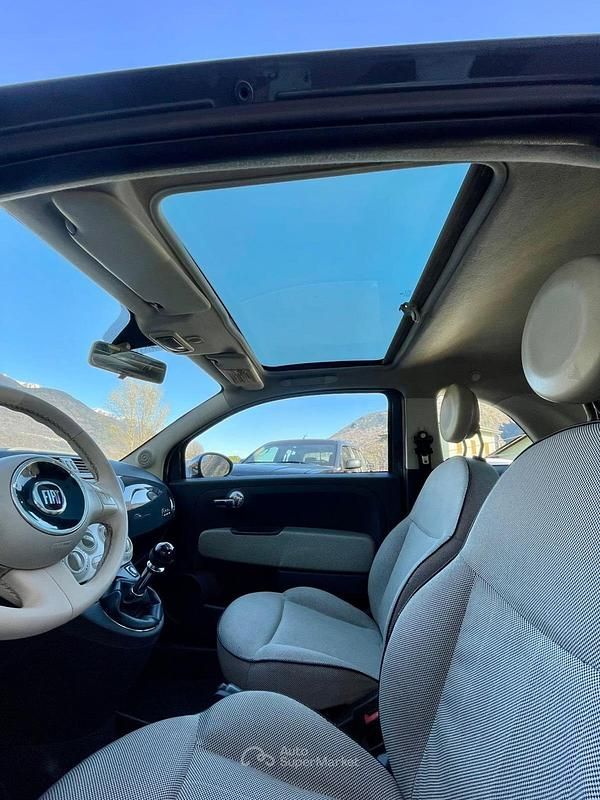 Begagnad Fiat 500 75 HK (55 kW) 2010 Grå Sedan