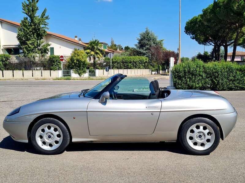 Usata Fiat Barchetta 131 CV (96 kW) 2001 Argento Cabrio