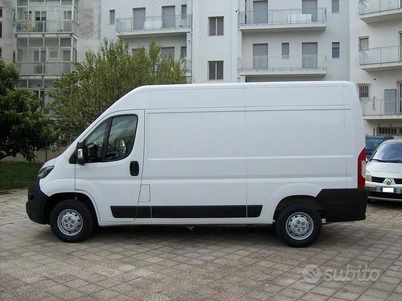 Usata Peugeot Boxer 140 CV (102 kW) 2021 Bianco Furgone