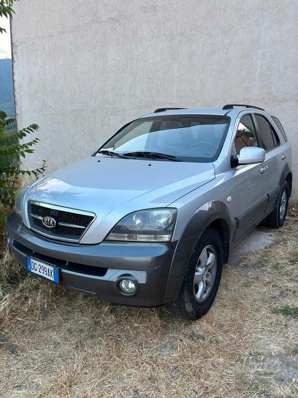 Usata 2007 Kia Sorento SUV | 3300 € (Buon prezzo) - Immagine 1/4