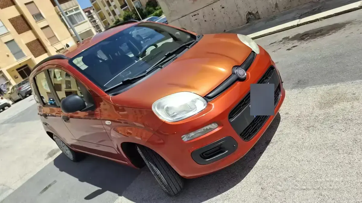 Usata Fiat Panda 69 CV (50 kW) 2013 Rosso Utilitaria