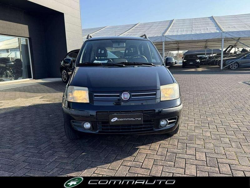 Usata Fiat Panda Active 75 CV (55 kW) 2010 Nero Utilitaria