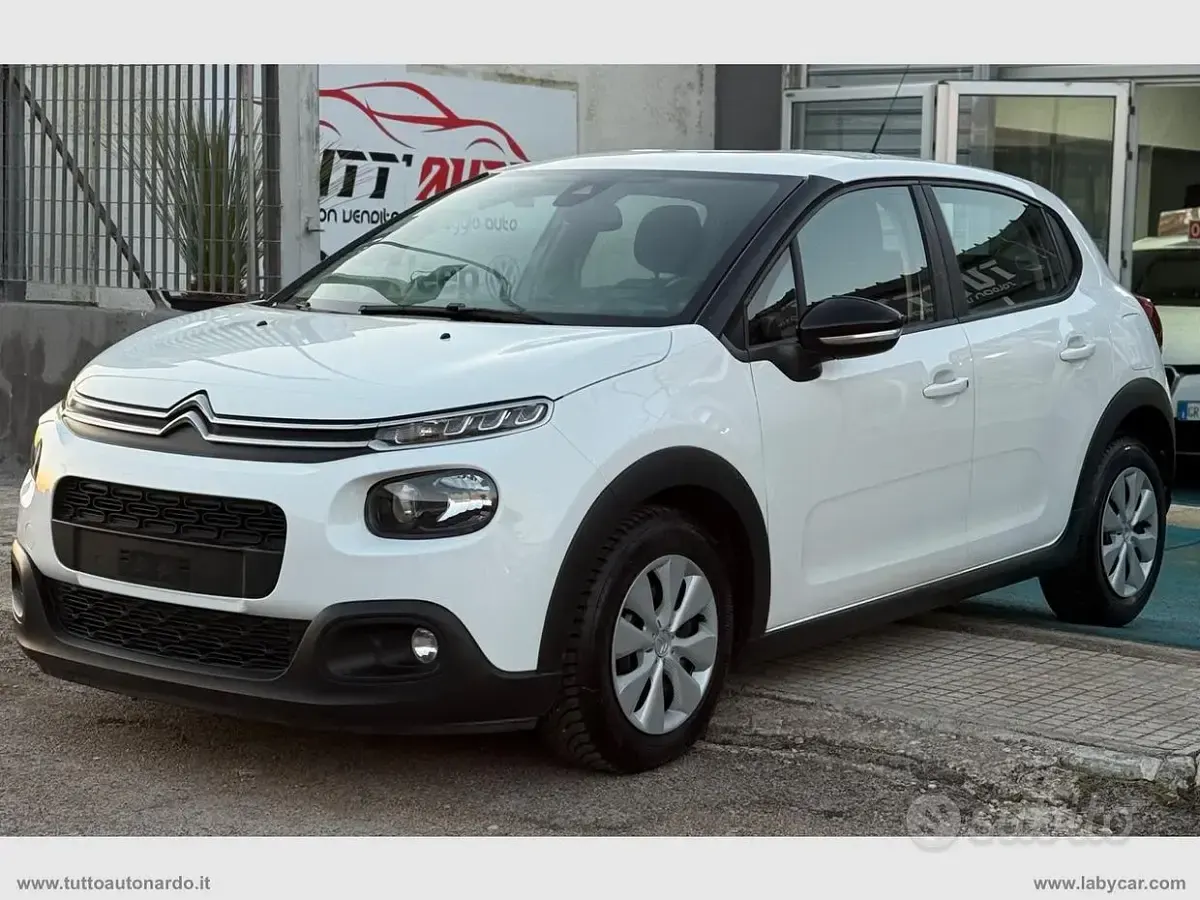 Usata Citroën C3 Shine 102 CV (75 kW) 2019 Bianco Berlina