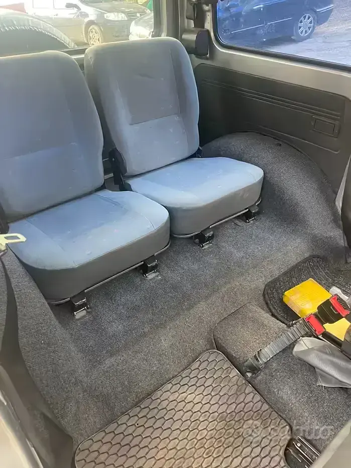 Usata Suzuki Samurai 69 CV (50 kW) 2000 Giallo SUV