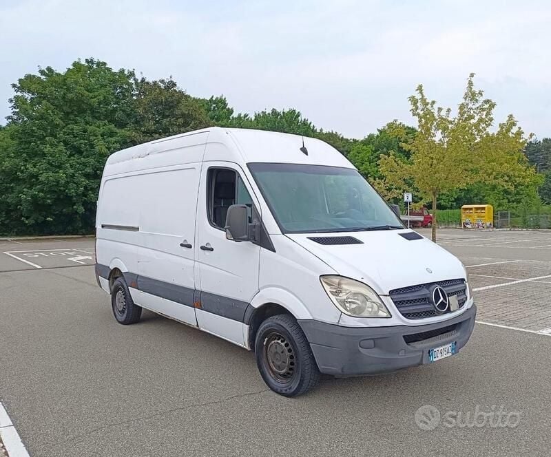 Bianco Usata 2010 Mercedes Sprinter Furgone | 4500 € - Immagine 1/4