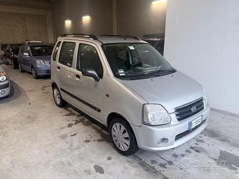 Usata Suzuki Wagon R+ GL 94 CV (69 kW) 2004 Grigio Monovolume