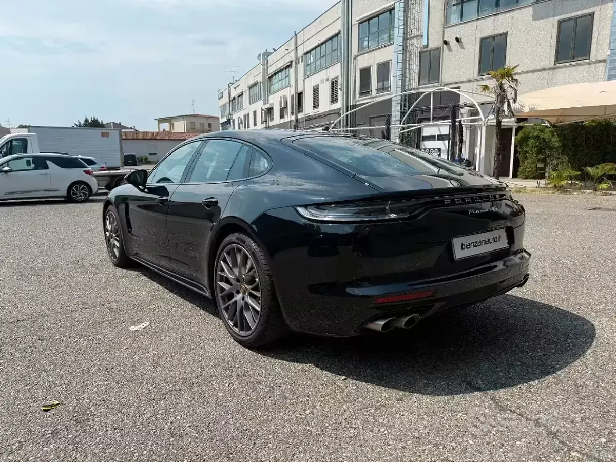 Usata Porsche Panamera Executive 441 CV (324 kW) 2022 Nero Berlina