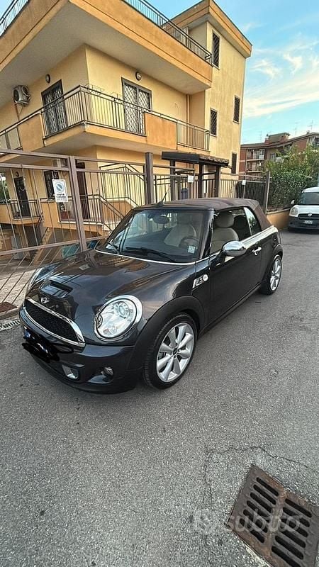 Usata Mini Cooper SD Cabriolet 143 CV (105 kW) 2014 Marrone Cabrio