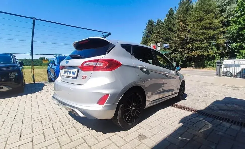 Usata Ford Fiesta ST 205 CV (150 kW) 2020 Argento Utilitaria