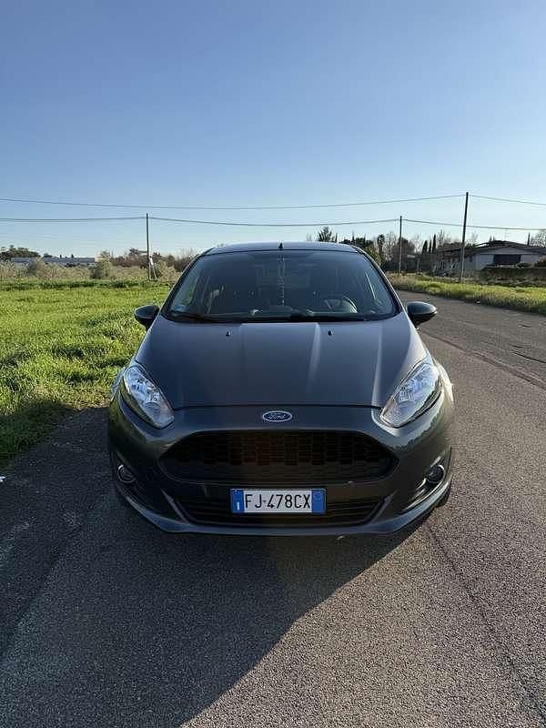 Usata Ford Fiesta 95 CV (69 kW) 2017 Berlina