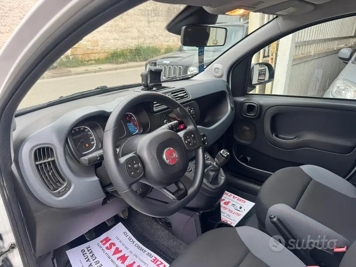 Usata Fiat Panda Lounge 85 CV (62 kW) 2020 Bianco Utilitaria