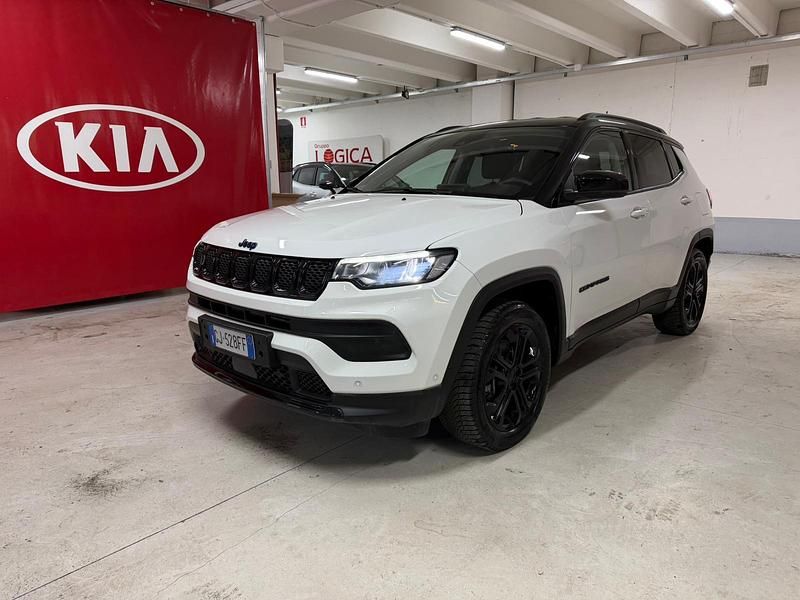 Occasion Jeep Compass Night Eagle 131 ch (96 kW) 2022 Blanc SUV