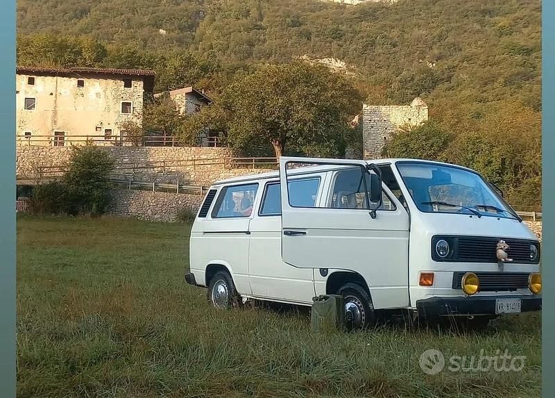 Bianco Usata 1988 VW Caravelle Monovolume | 5000 € - Immagine 1/1