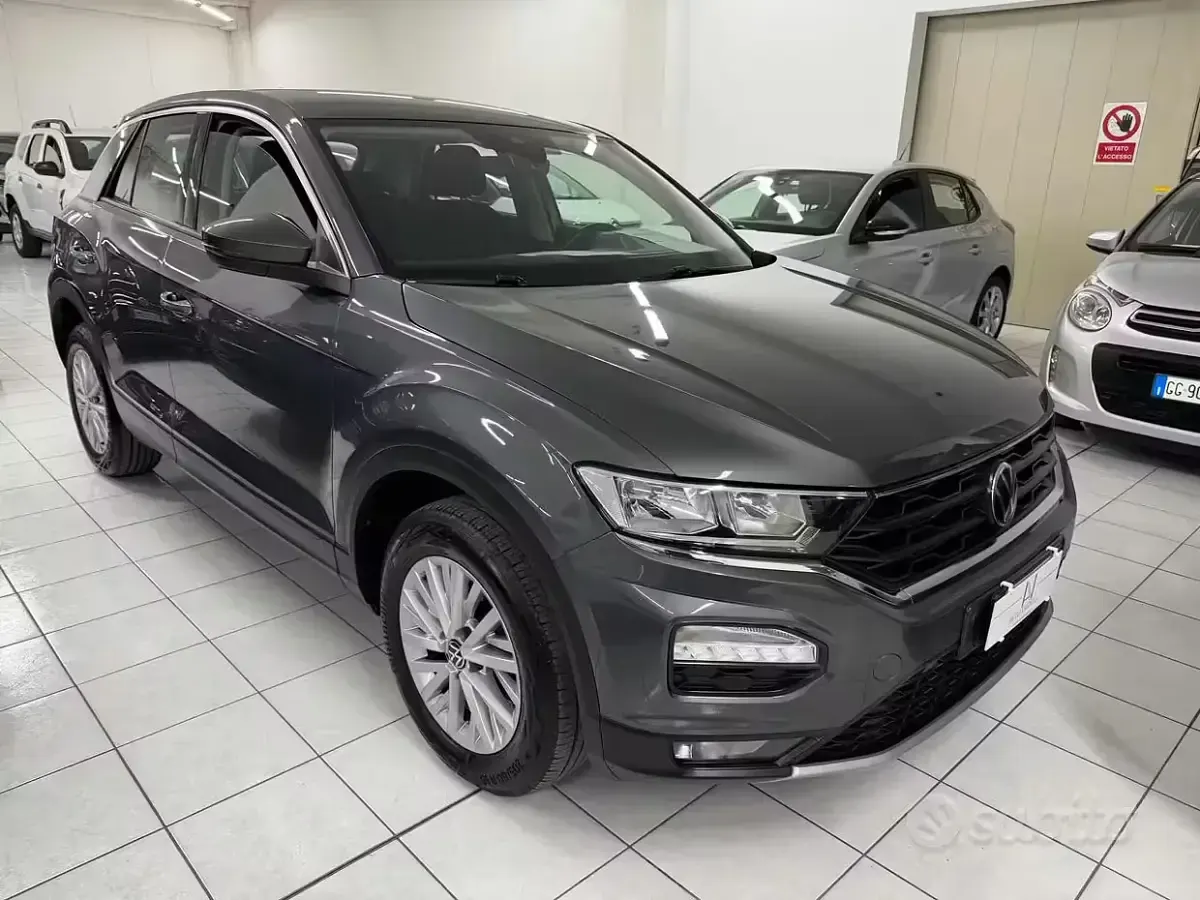 Usata VW T-Roc Sport 150 CV (110 kW) 2021 Grigio SUV