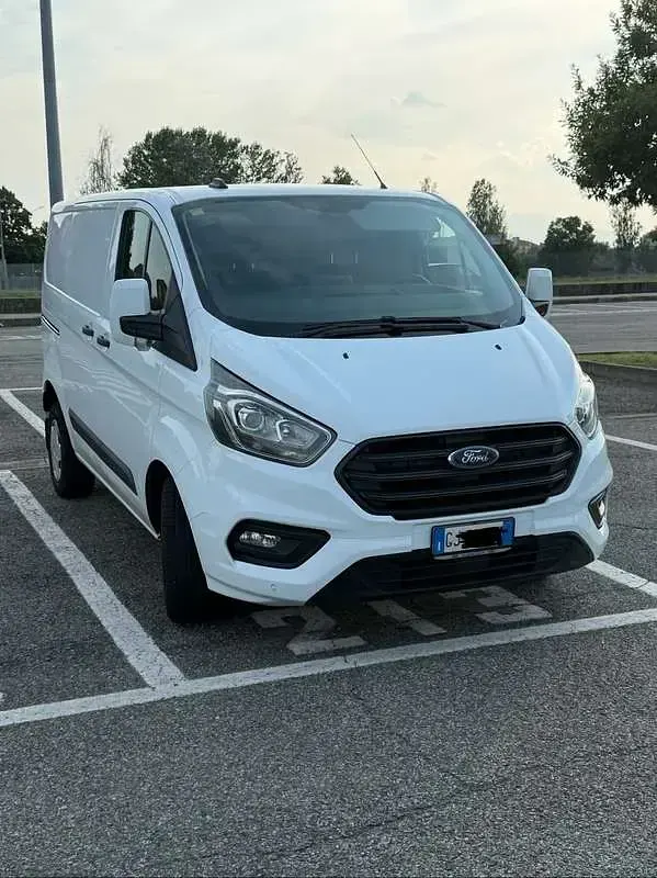 Usata Ford Transit Custom 131 CV (96 kW) 2022 Bianco Furgone