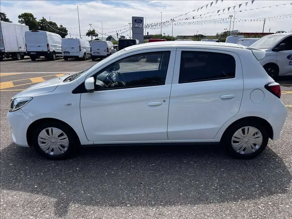 Usata Mitsubishi Space Star Intense 71 CV (52 kW) 2022 Bianco Utilitaria