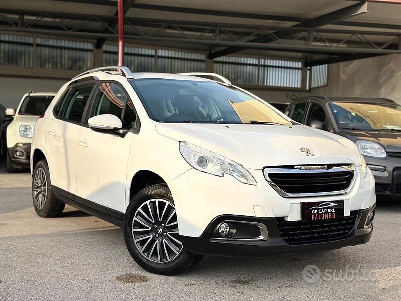 Usata Peugeot 2008 Active 75 CV (55 kW) 2015 Bianco SUV