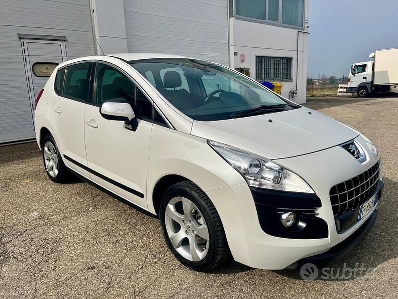 Usata Peugeot 3008 112 CV (82 kW) 2012 Bianco Station wagon