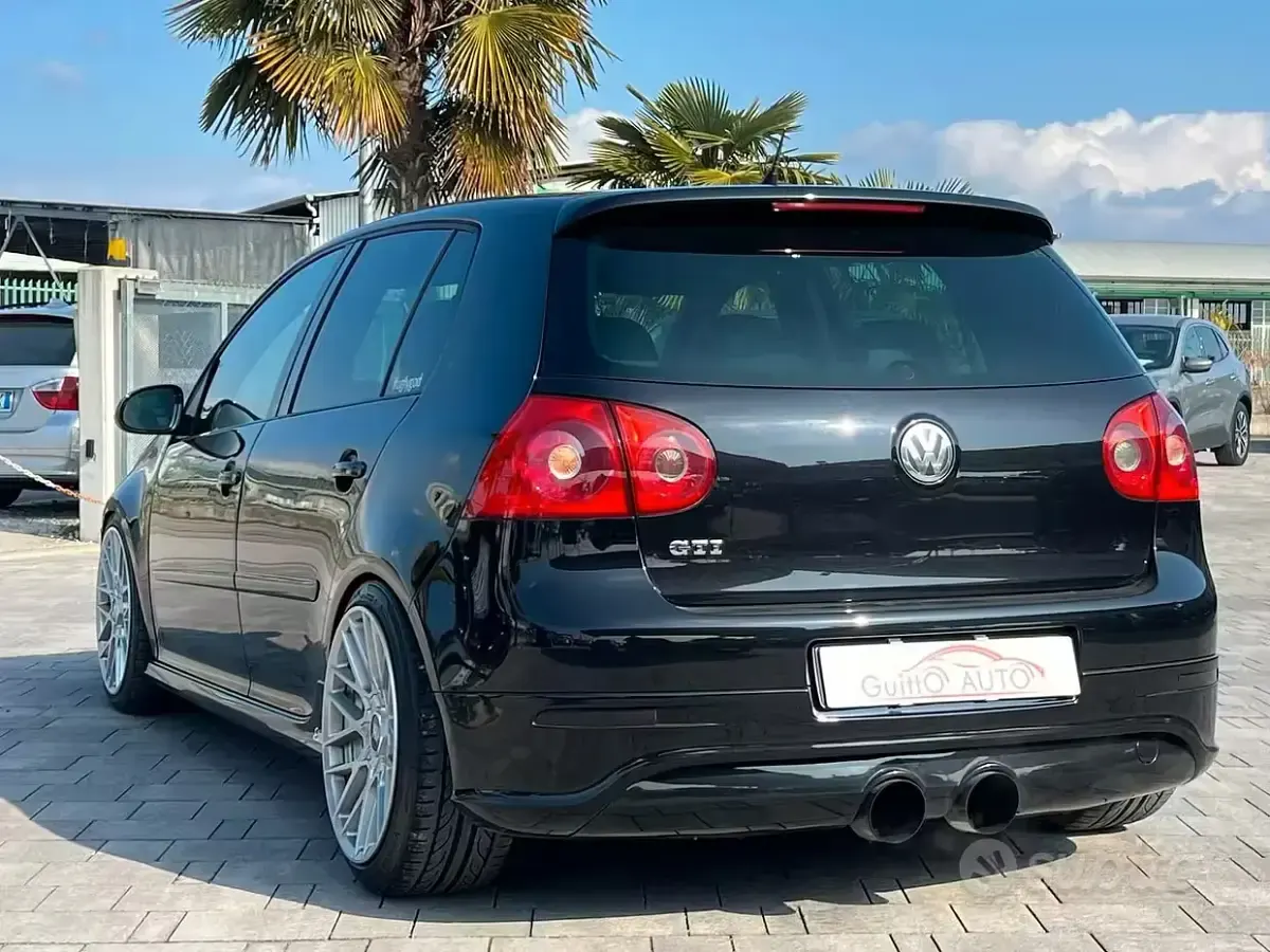 Usata VW Golf IV GTI 200 CV (147 kW) 2005 Nero Berlina