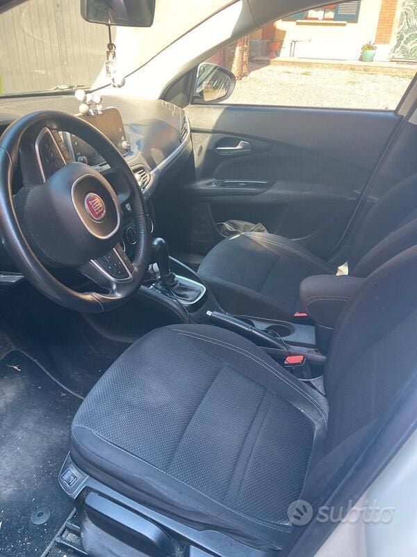 Usata Fiat Tipo 75 CV (55 kW) 2018 Bianco Station wagon