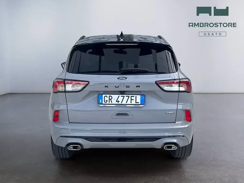Usata Ford Kuga 190 CV (139 kW) 2023 Grey matter SUV