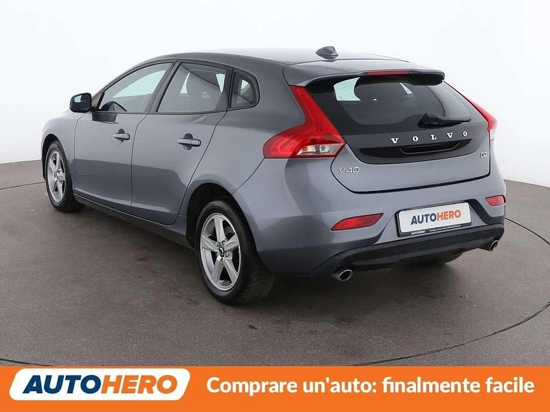 Usata Volvo V40 120 CV (88 kW) 2018 Grigio Station wagon