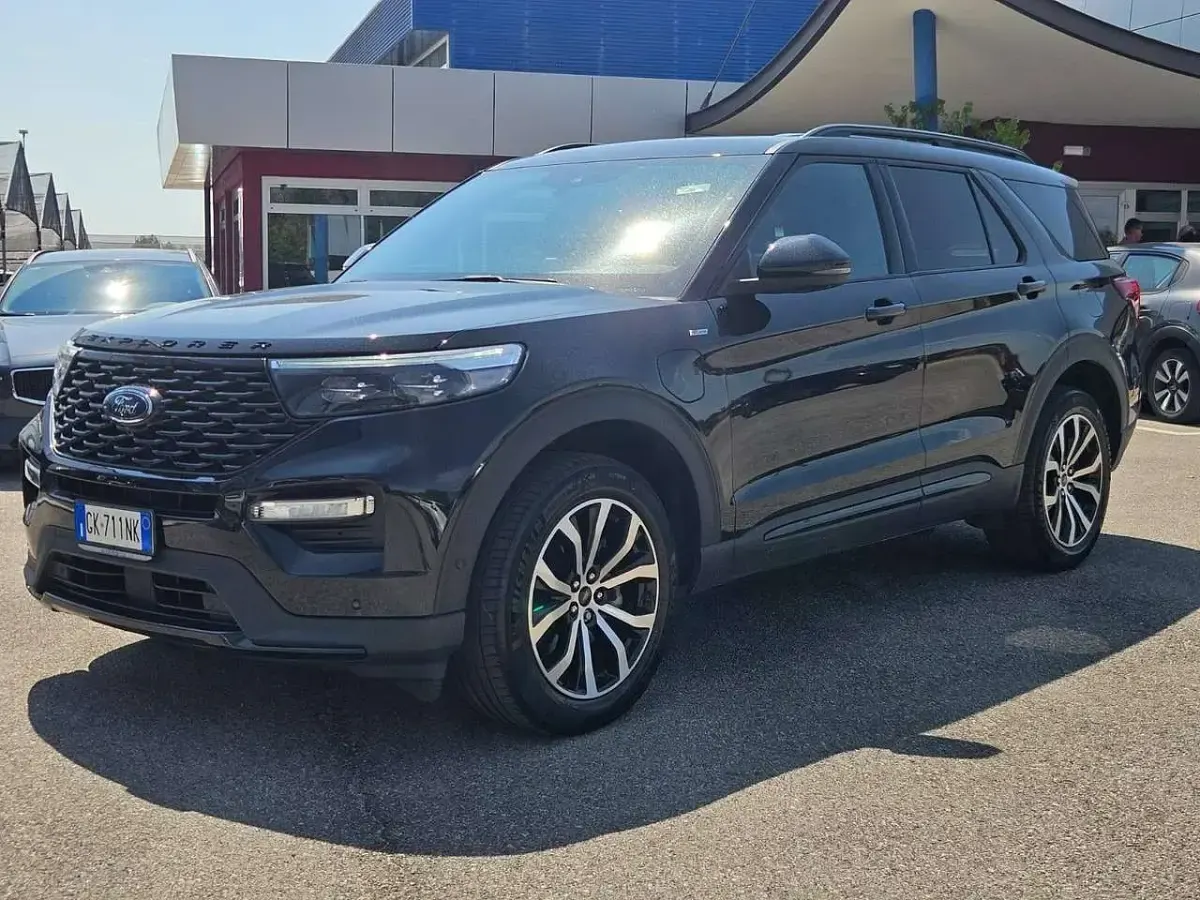 Usata Ford Explorer ST-Line 457 CV (336 kW) 2022 Nero SUV