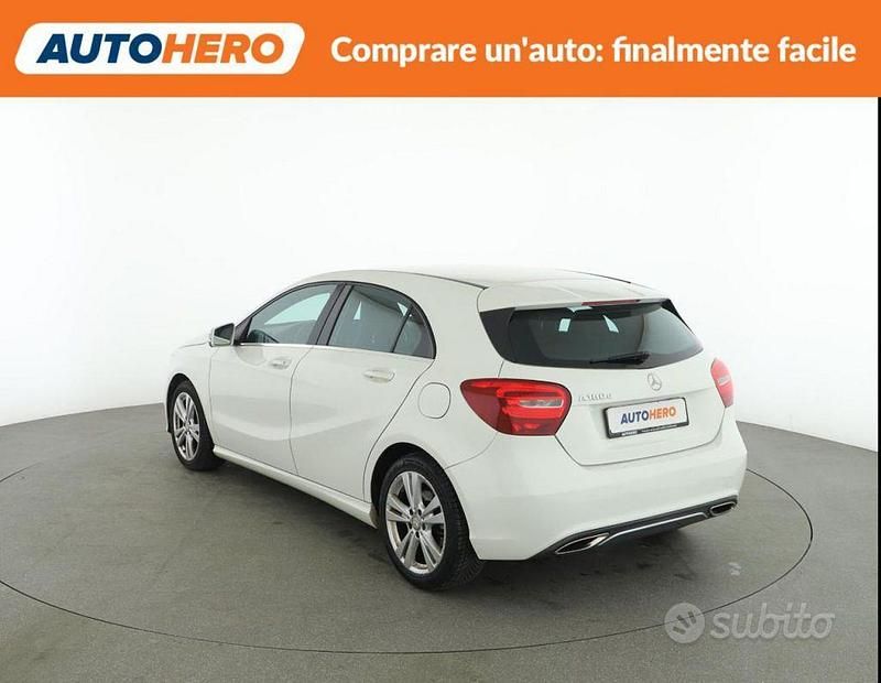 Usata Mercedes A180 109 CV (80 kW) 2017 Bianco Berlina