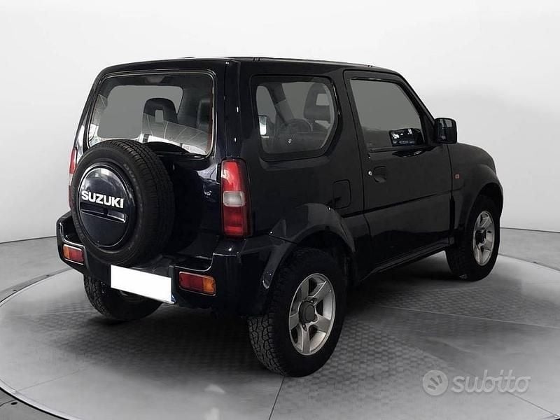 Usata Suzuki Jimny 86 CV (63 kW) 2006 Nero SUV