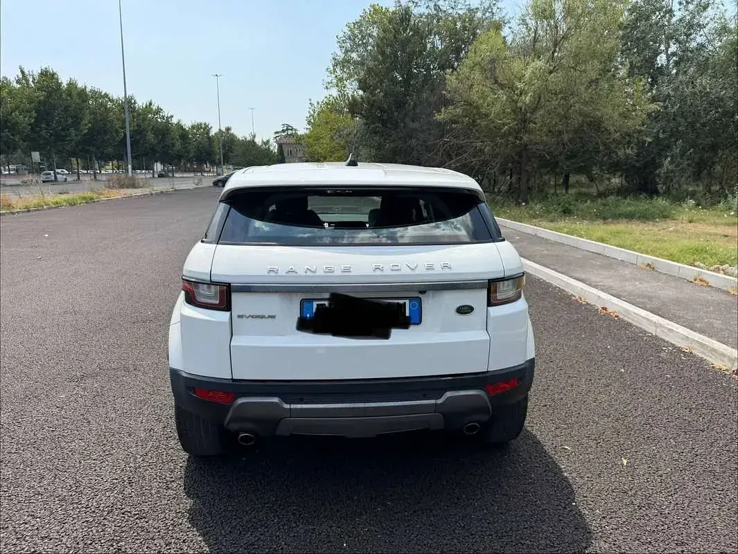 Usata Land Rover Range Rover evoque 150 CV (110 kW) 2017 Bianco SUV