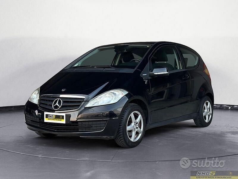 Nero Usata 2010 Mercedes A160 Coupé | 5300 € (Buon prezzo) - Immagine 1/4