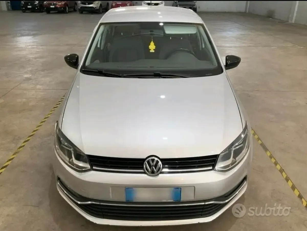 Usata VW Polo 75 CV (55 kW) 2015 Grigio Berlina