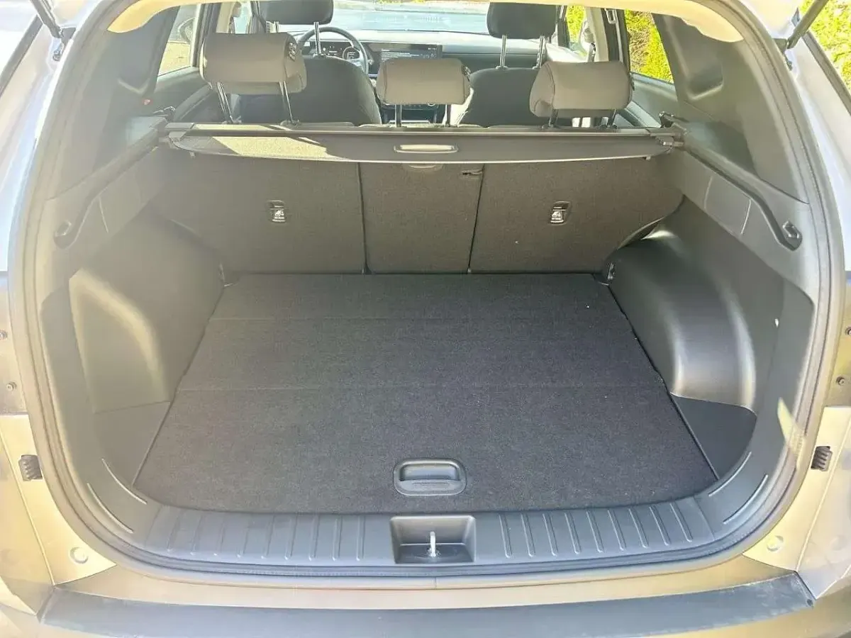 Nuova Hyundai Tucson 136 CV (100 kW) 2025 Shimmering silver SUV