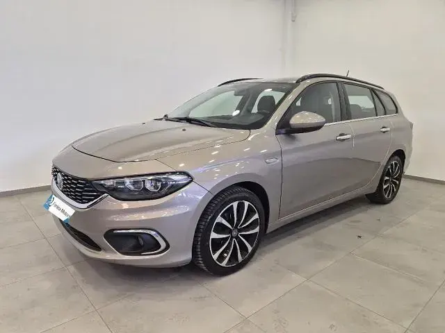 Usado Fiat Tipo Lounge 120 CV (88 kW) 2018 Familiar
