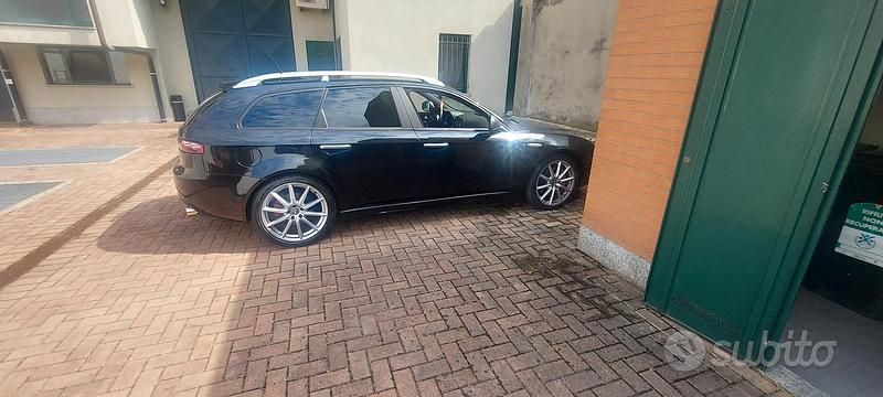 Usata Alfa Romeo 159 Ti 200 CV (147 kW) 2009 Nero Station wagon