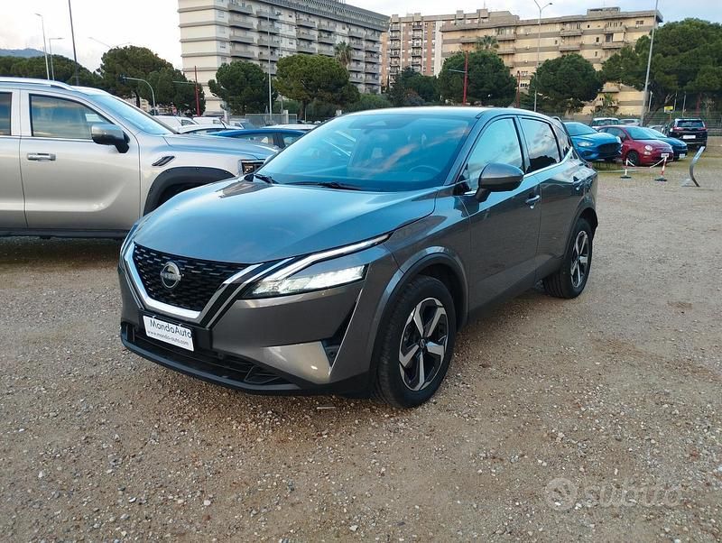 Grigio Usata 2024 Nissan Qashqai N-Connecta SUV | 28.500 € (Cara) - Immagine 1/4