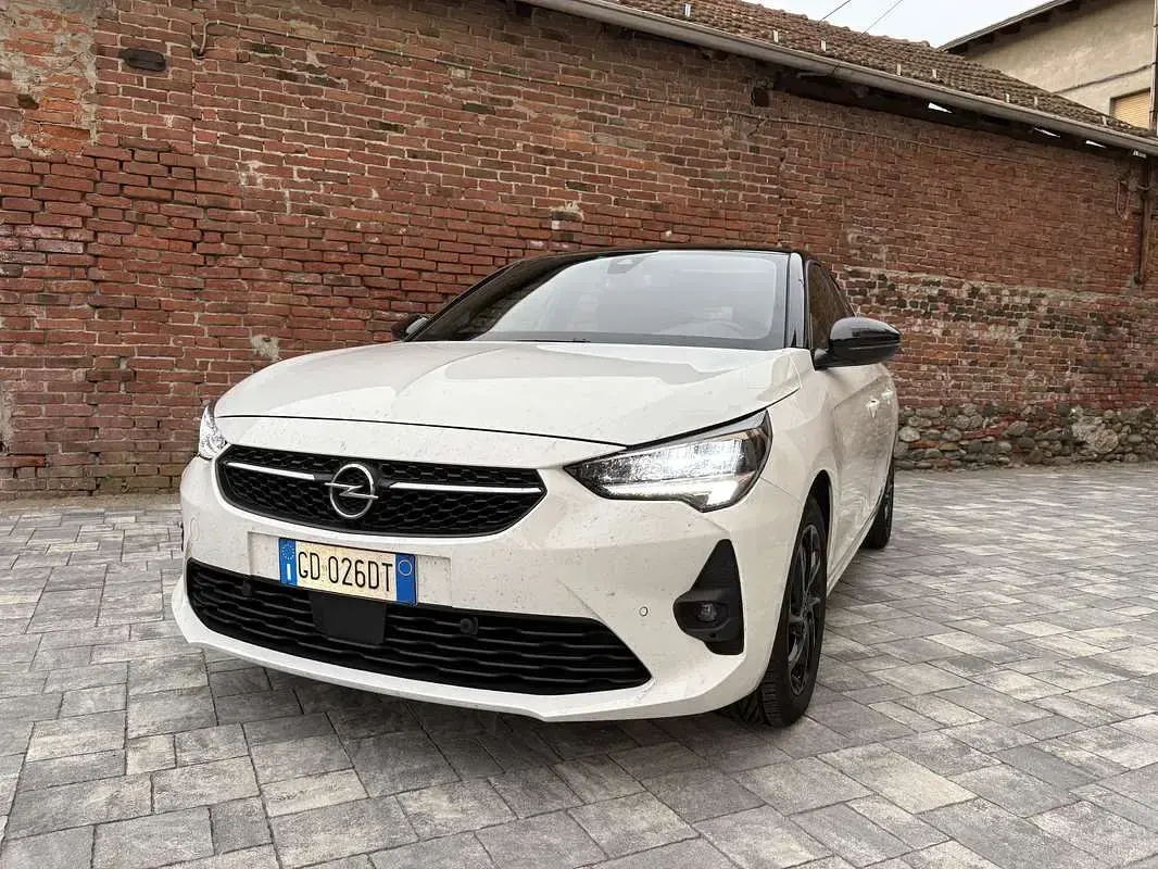 Usata Opel Corsa GS Line 101 CV (74 kW) 2021 Utilitaria