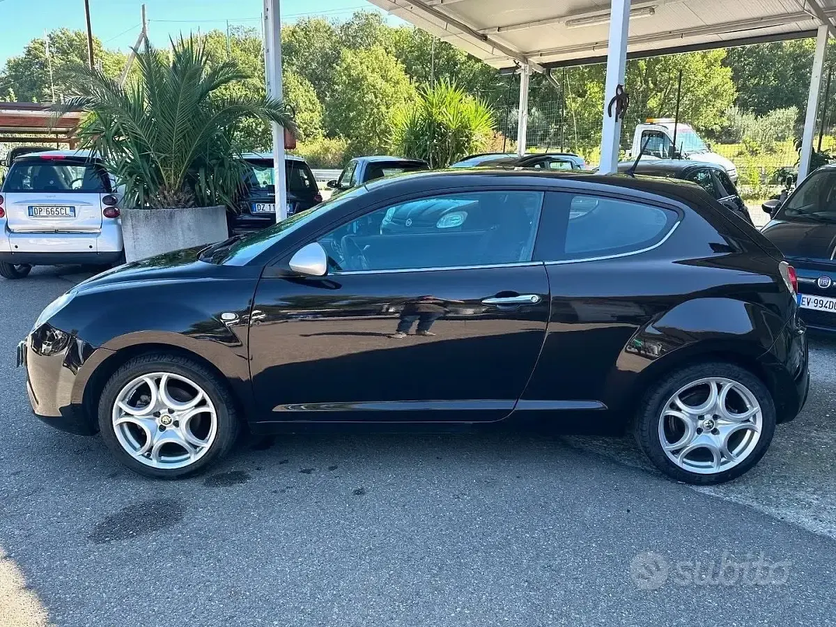 Usata Alfa Romeo MiTo Distinctive 120 CV (88 kW) 2010 Nero Utilitaria