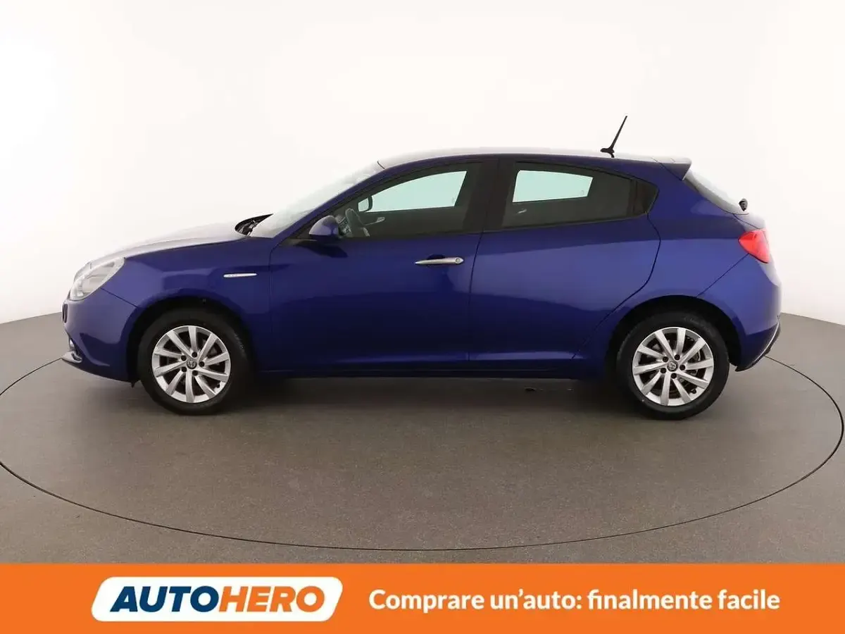 Usata Alfa Romeo Giulietta Business 120 CV (88 kW) 2019 Blu/azzurro Utilitaria