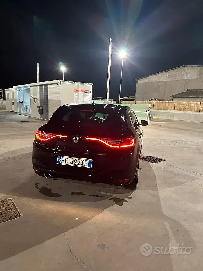 Usata Renault Mégane 110 CV (80 kW) 2016 Nero Berlina