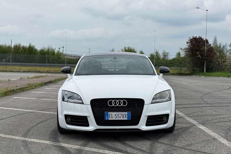 Second-hand Audi TT Advanced Plus 200 CP (147 kW) 2011 Alb Coupe