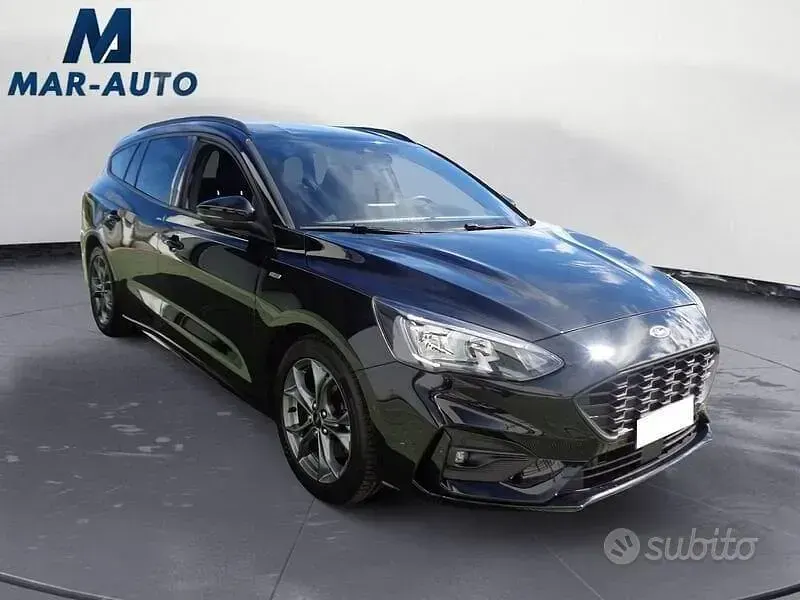 Usata Ford Focus ST-Line 125 CV (91 kW) 2019 Nero Station wagon